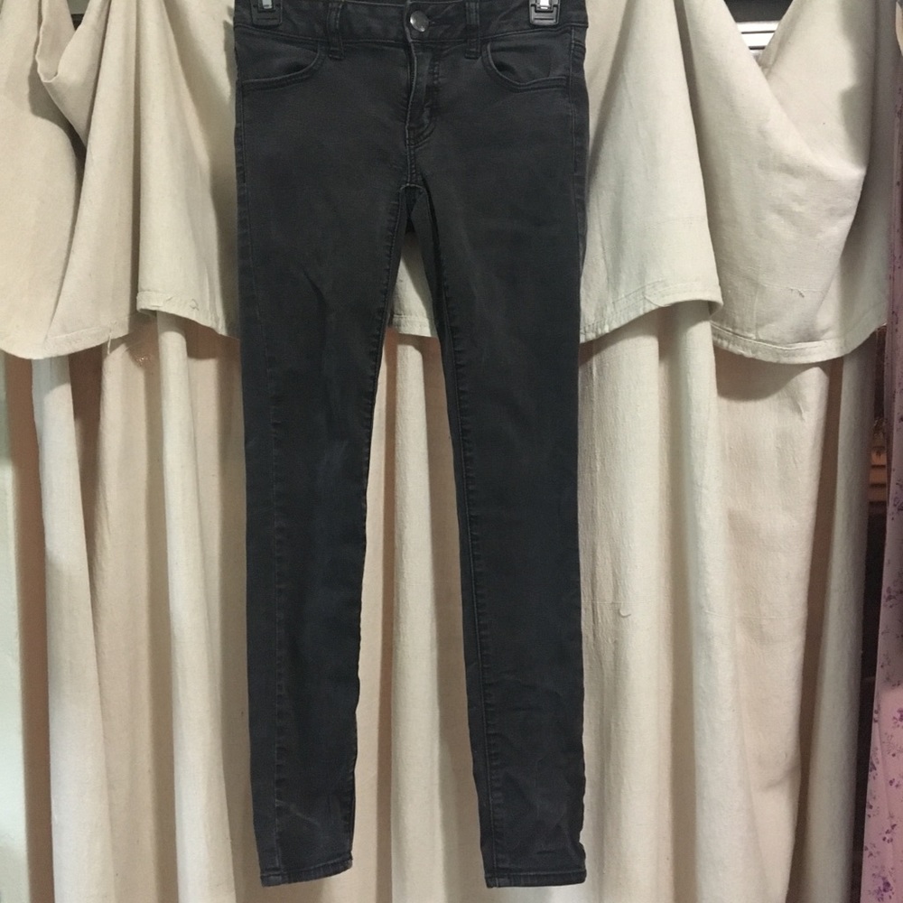 American Eagle Super Stretch Black Jegging Size 0S